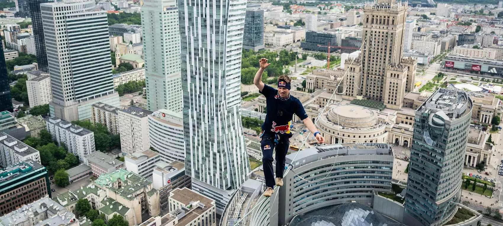 Red Bull, Coca-Cola i Oshee najbardziej medialnymi markami napojów. Co daje im kopa?