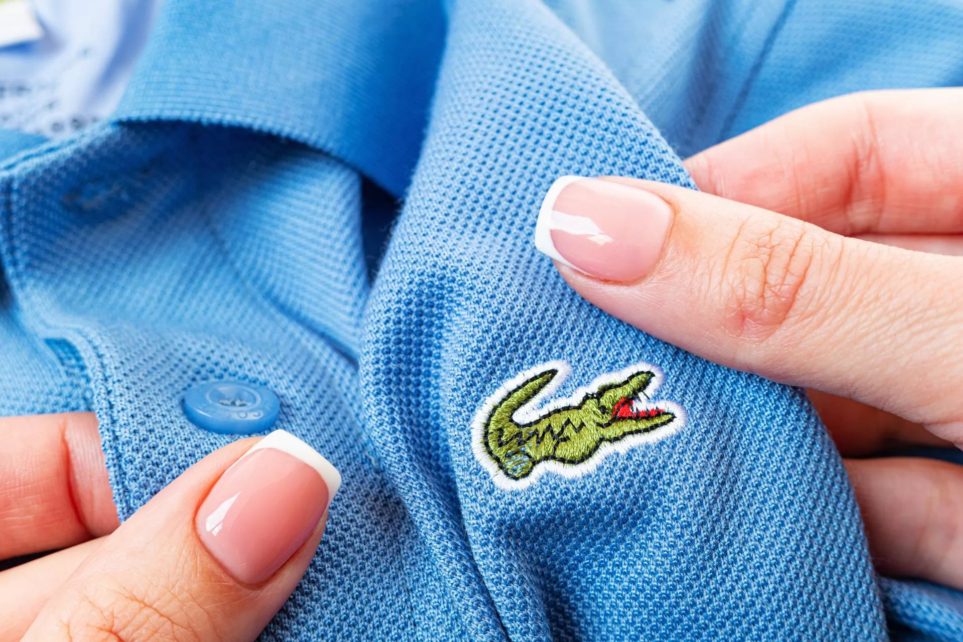 Francuski sąd uderza w Shein. Chodzi o słynnego krokodyla Lacoste