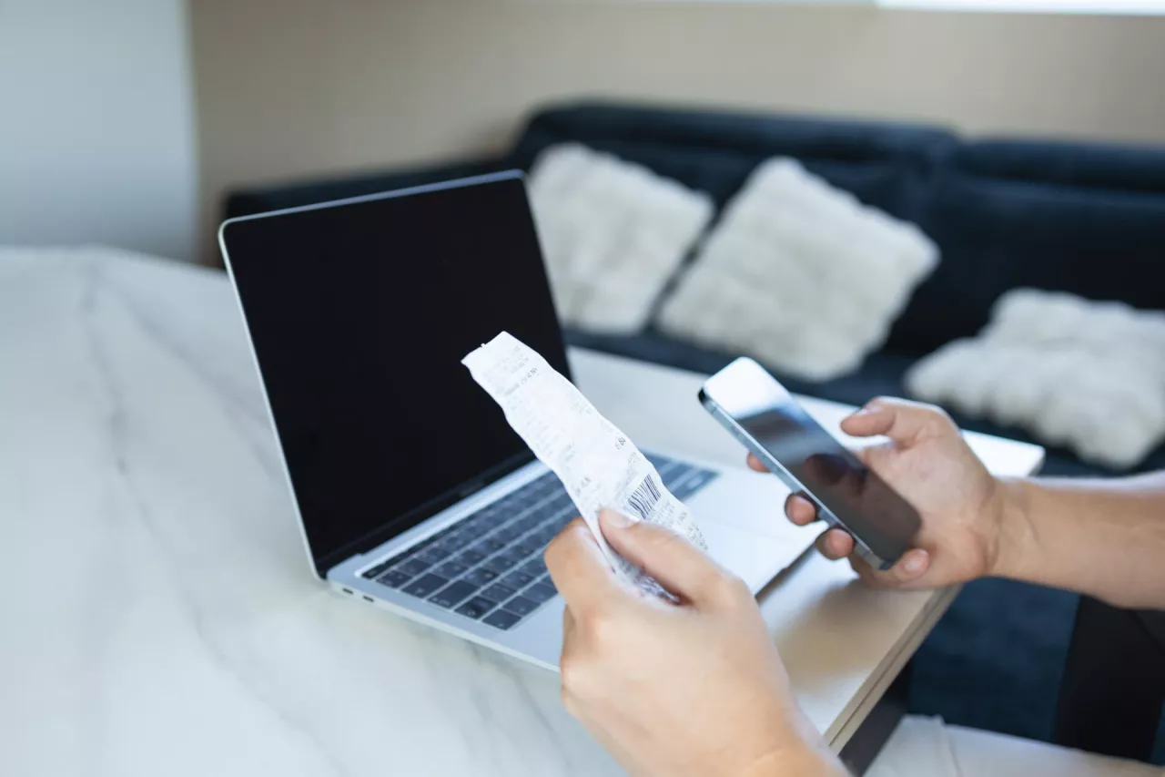 Koniec kas fiskalnych? Rząd stawia na aplikację do paragonów (fot. Shutterstock)