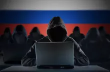 AI otwiera nowy front cyberataków. Eksperci ostrzegają firmy