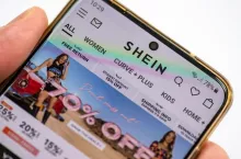 Shein na cłach Trumpa straciła blisko 100 milionów dolarów (fot. Shutterstock)