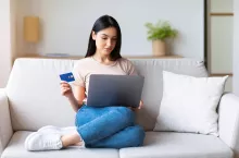 Kto i gdzie kupuje online? Social commerce i omnichannel w 2026 (fot. Shutterstock)