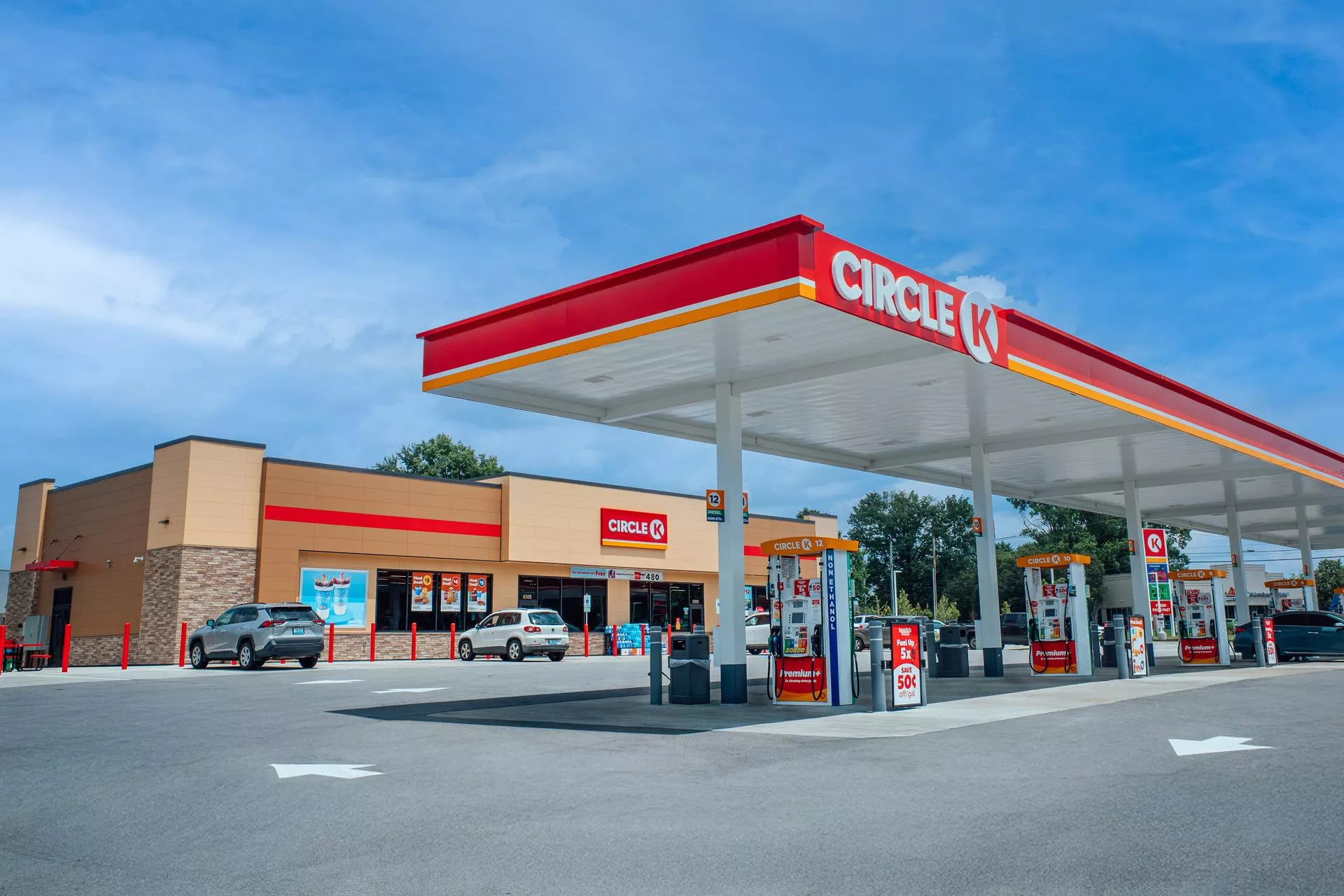 Kim jest nowy właściciel Żabki? To gigant rynku convenience i stacji paliw