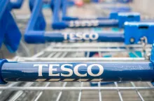 Tesco wdrożyło roboty sprzątające do 600 sklepów Express (fot. Shutterstock)