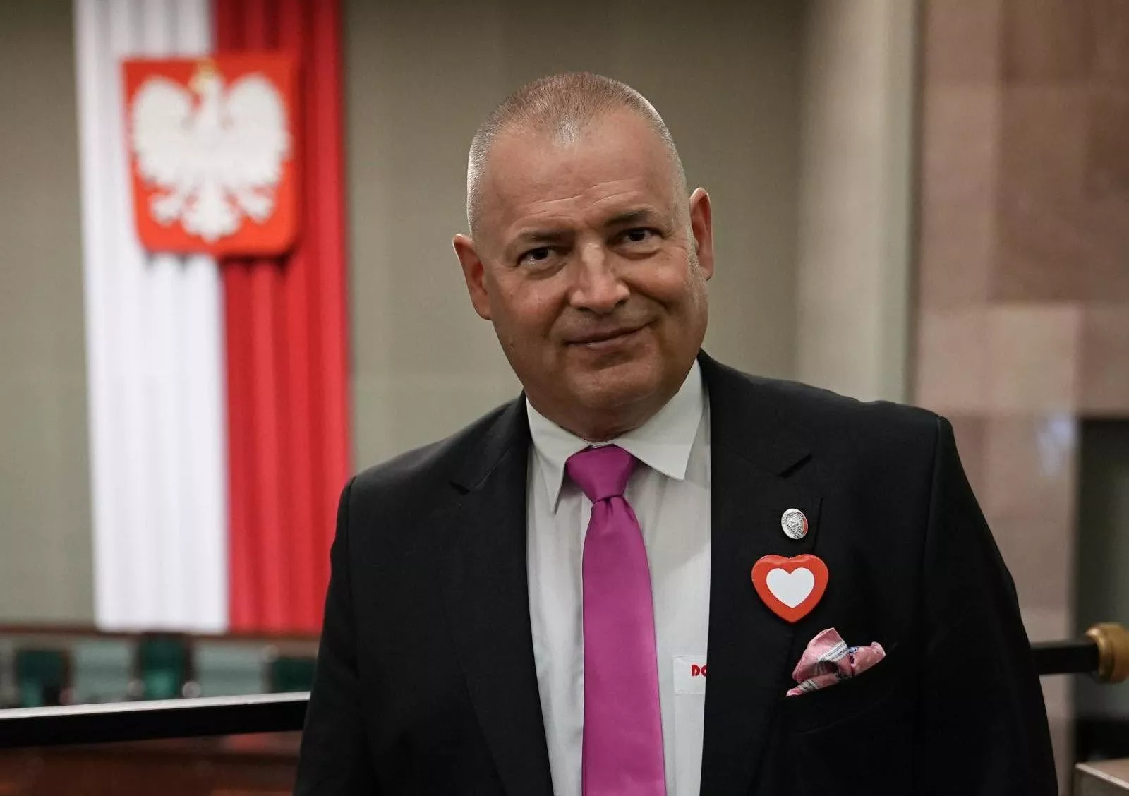 Poseł KO grzmi w sprawie systemu kaucyjnego. “Zrobiliśmy z ludzi śmieciarzy”