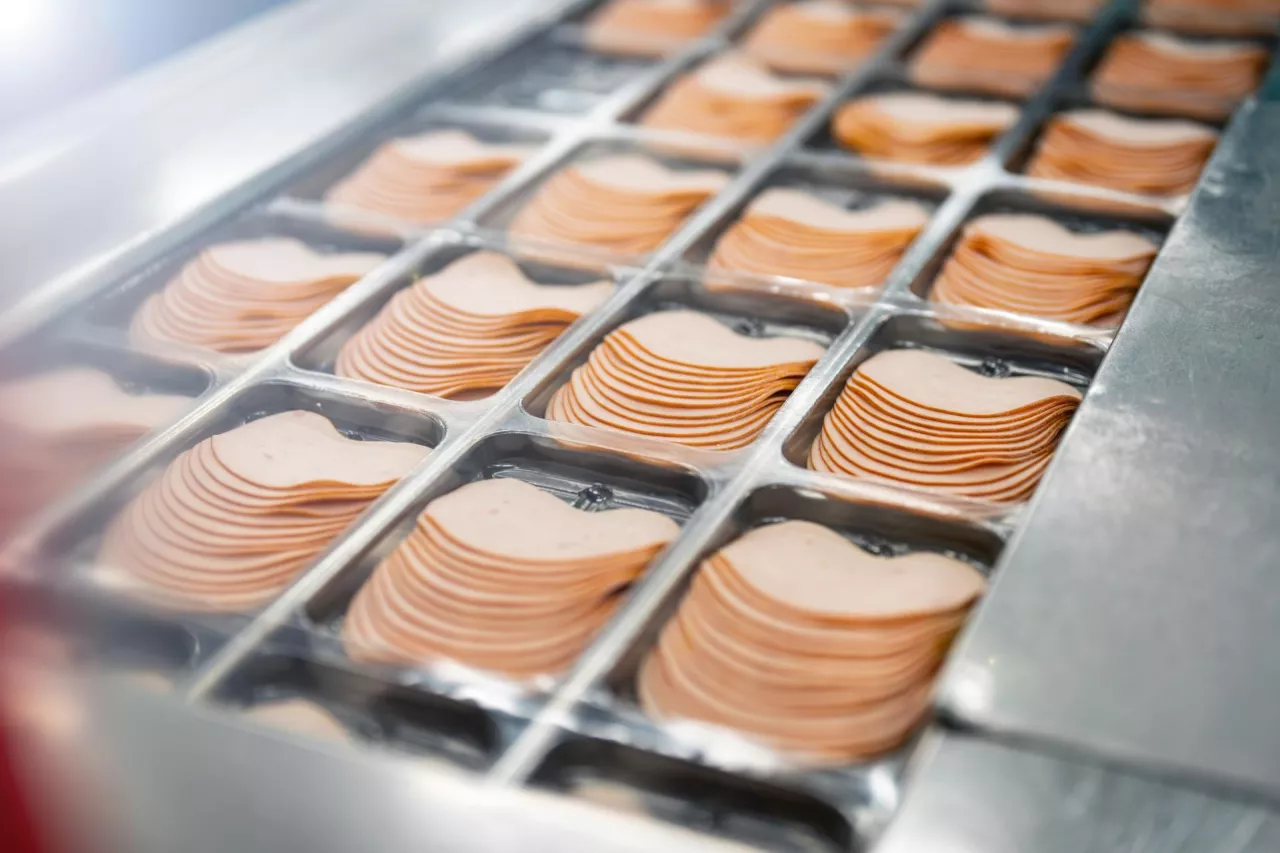 Polski przemysł spożywczy rośnie. Co z marżami producentów? (fot. Shutterstock)