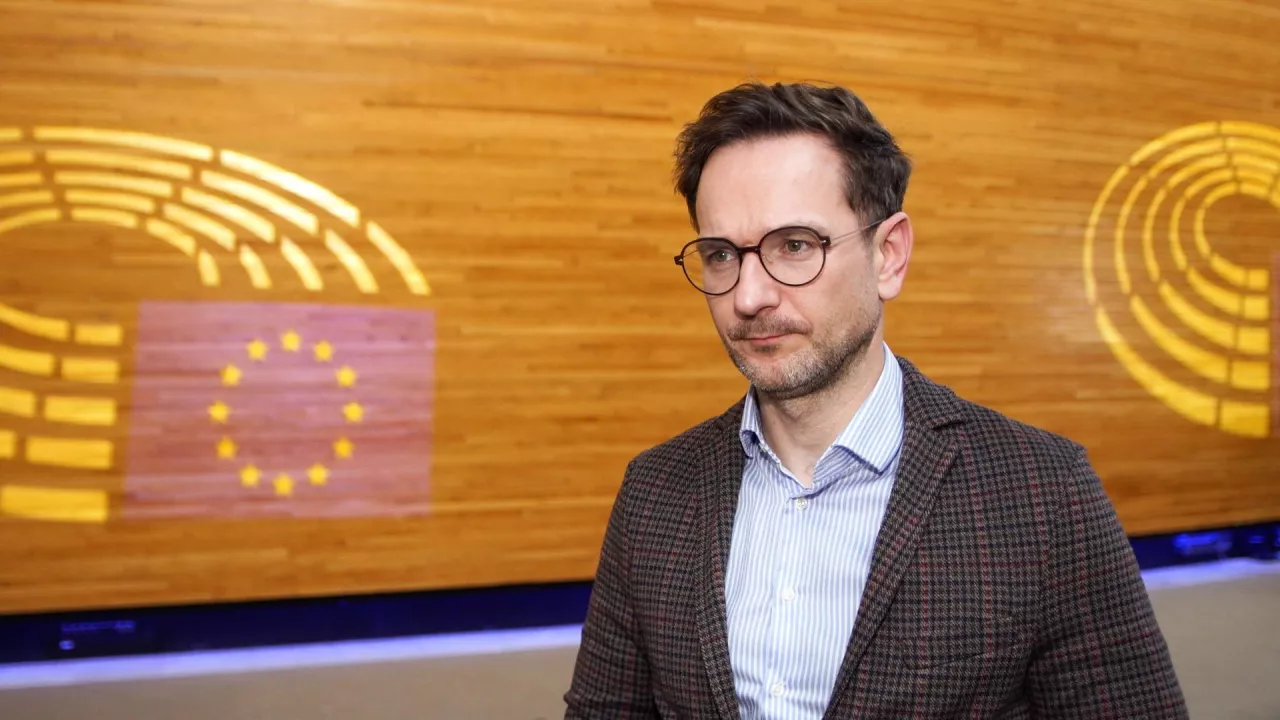 Rolnik zawsze był słabszy. UE wprowadza nowe przepisy (fot. Https://biznes.newseria.pl/).