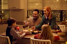 Święta 2026: 28 grudnia wolny. Kto może mieć 5 dni wolnego? (fot. Shutterstock)