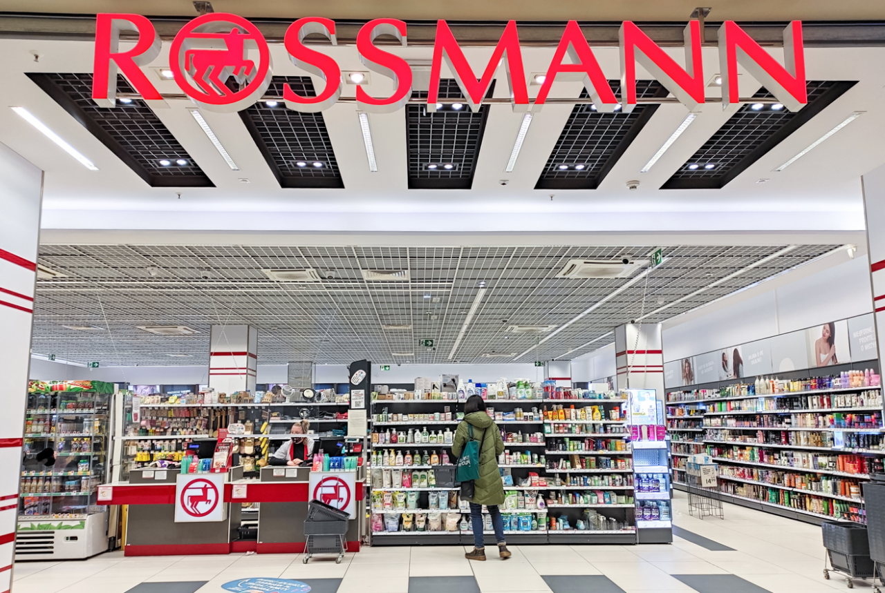 Rossmann z nową funkcją w aplikacji sieci (fot. Shutterstock).