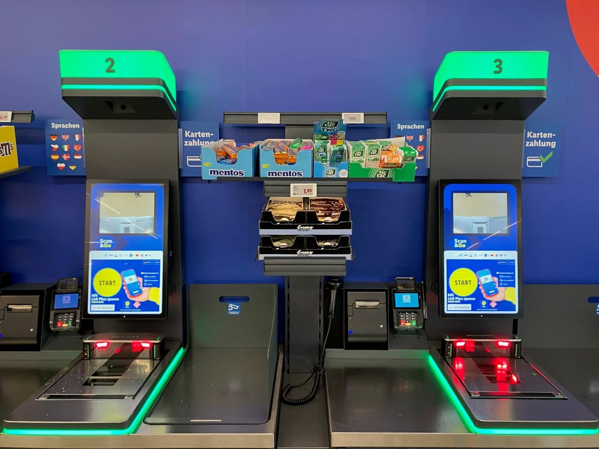 Jak Lidl ulepsza kasy samoobsługowe? Lepsza widoczność, nowe podejście do impulsów [GALERIA]