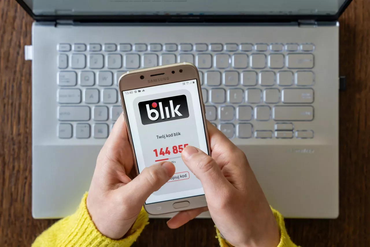 Blik sprawdzi domenę, na której odbywa się płatność (fot. Shutterstock).