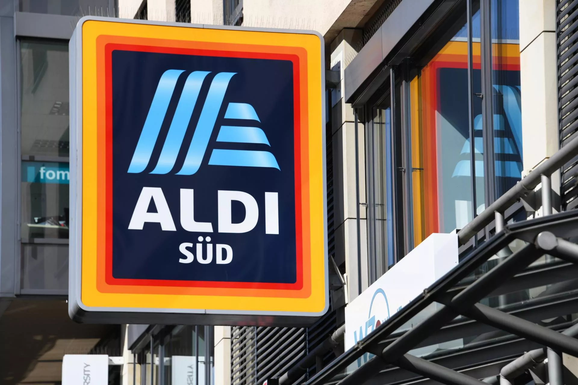 Aldi Süd traci udziały w rynku, a Lidl zyskuje. Kosztowna cena cięcia kosztów