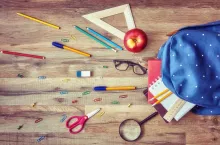 Gdzie jest najtańsza wyprawka szkolna? (fot. Envato Elements)