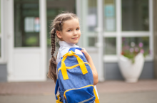 Wybory młodzieży podczas zakupów szkolnych (fot. shutterstock)