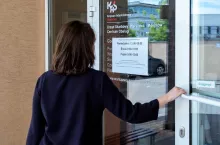 Donosy do KAS w 2026 roku: Rekordowa liczba zgłoszeń i niska skuteczność (fot. MondayNews)