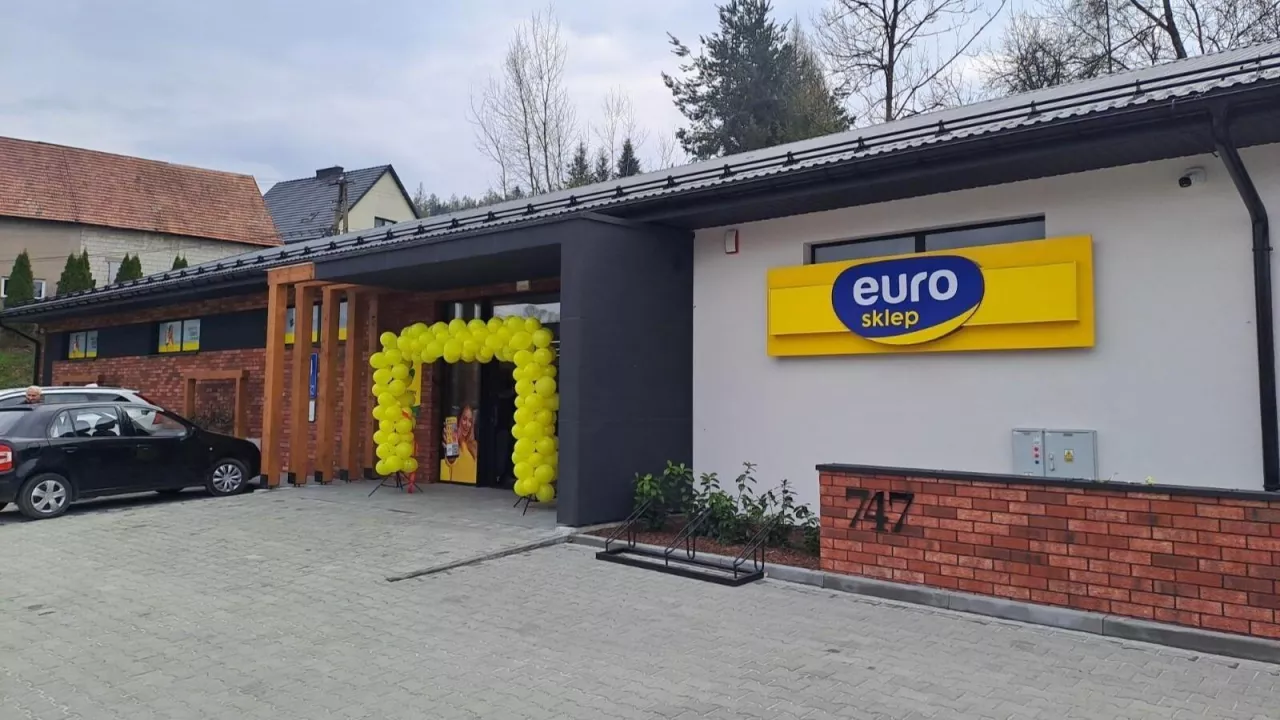 Po otwarciu przedsiębiorca nadal sam prowadzi swój biznes, ale na jego sukces pracują też rozwiązania Eurocash: eurocash360, EuroPlatforma, programy cenowe i lojalnościowe – także oparte na zdrapkach, oferta marek własnych, aplikacje dla klientów oraz Akademia Umiejętności.