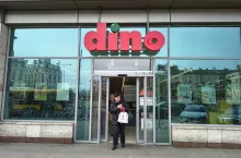 Supermarket sieci Dino przy ul. Kijowska 1 w Warszawie