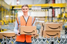 Od października pracownicy 12 centrów logistycznych Amazona w Polsce mają zarabiać więcej (fot. materiały prasowe)