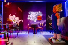 Burger King na Dworcu Głównym w Krakowie z nową stylizacją uniwersum Dragon Ball Super (fot. materiały prasowe).