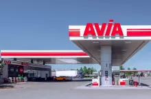 Unimot rozwija stacje AVIA mimo presji na sprzedaż paliw (fot. Shutterstock)