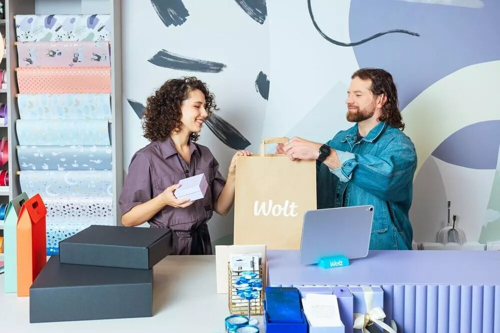 Wolt odbiera klientów sklepom. Ponad 25 proc. sprzedaży pochodzi już z handlu
