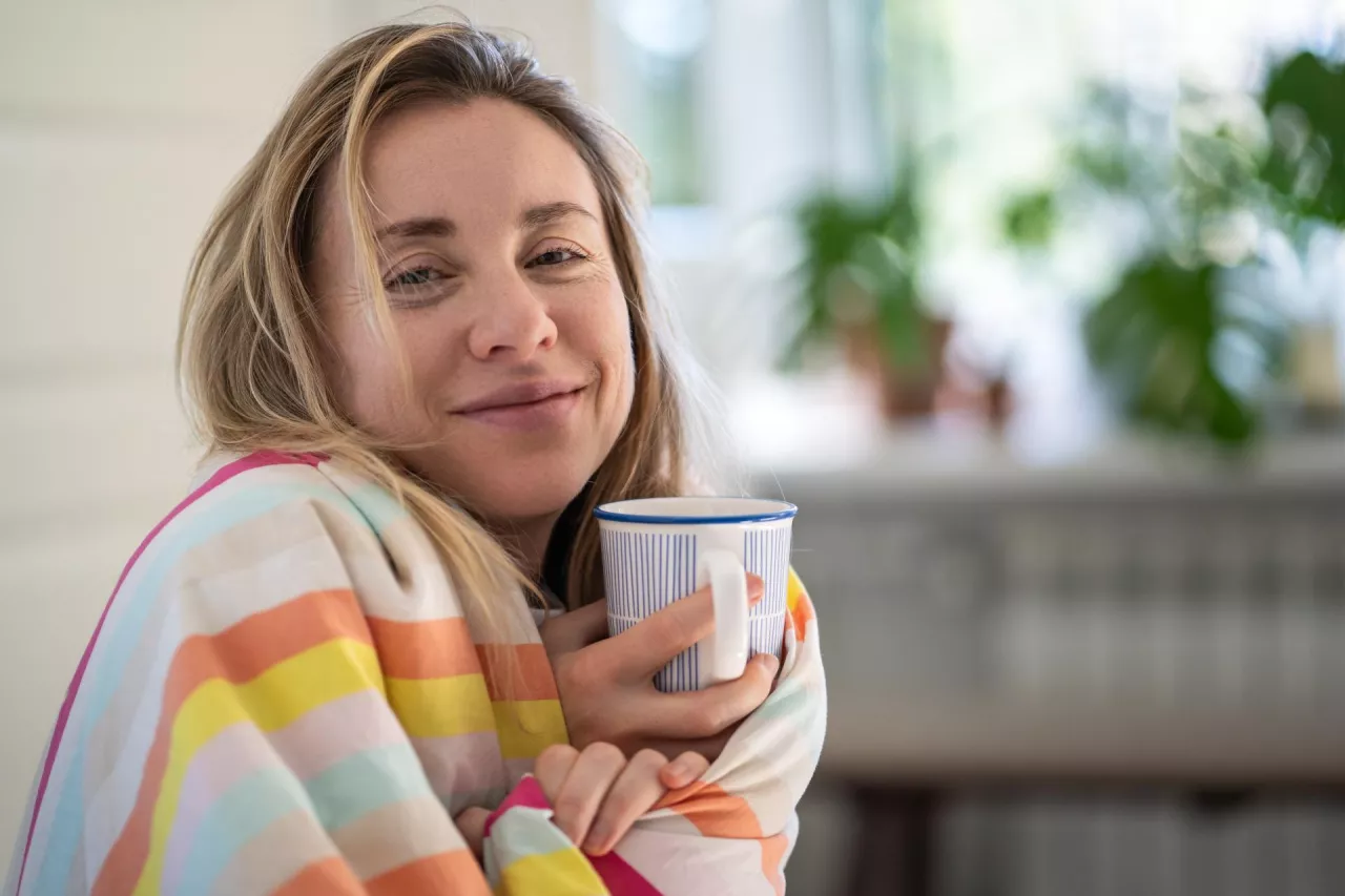 Ceny kawy rosną, ale Polacy z niej nie rezygnują. Sprawdż ile, kiedy jej piją i jaką kawę lubią najbardziej (fot. Shutterstock)