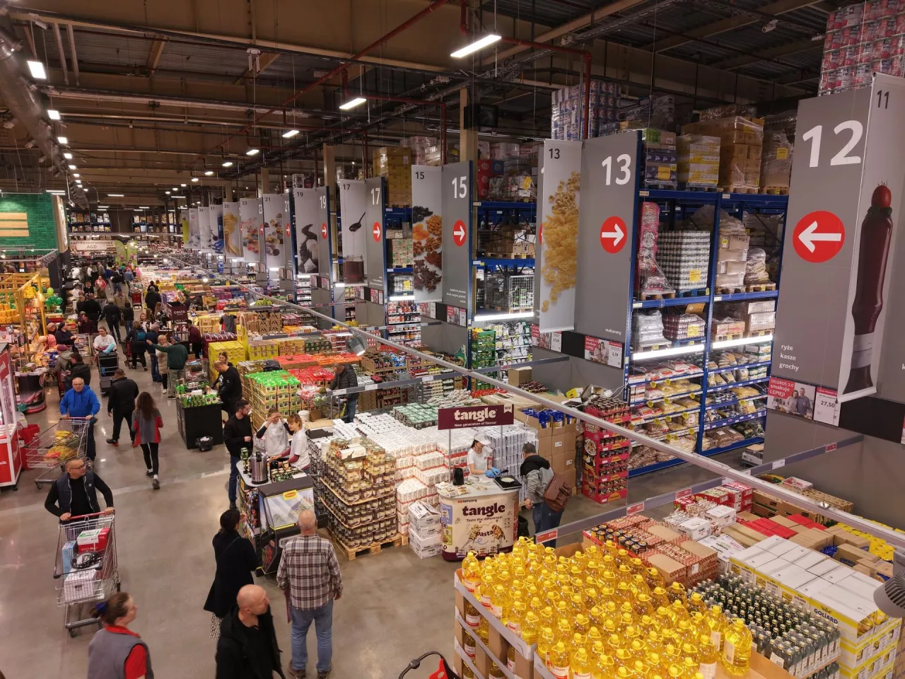 Format cash &amp; carry rodzi się na nowo. Jaki pomysł na niego mają najwięksi gracze hurtowi w Polsce? (fot. materiały prasowe)