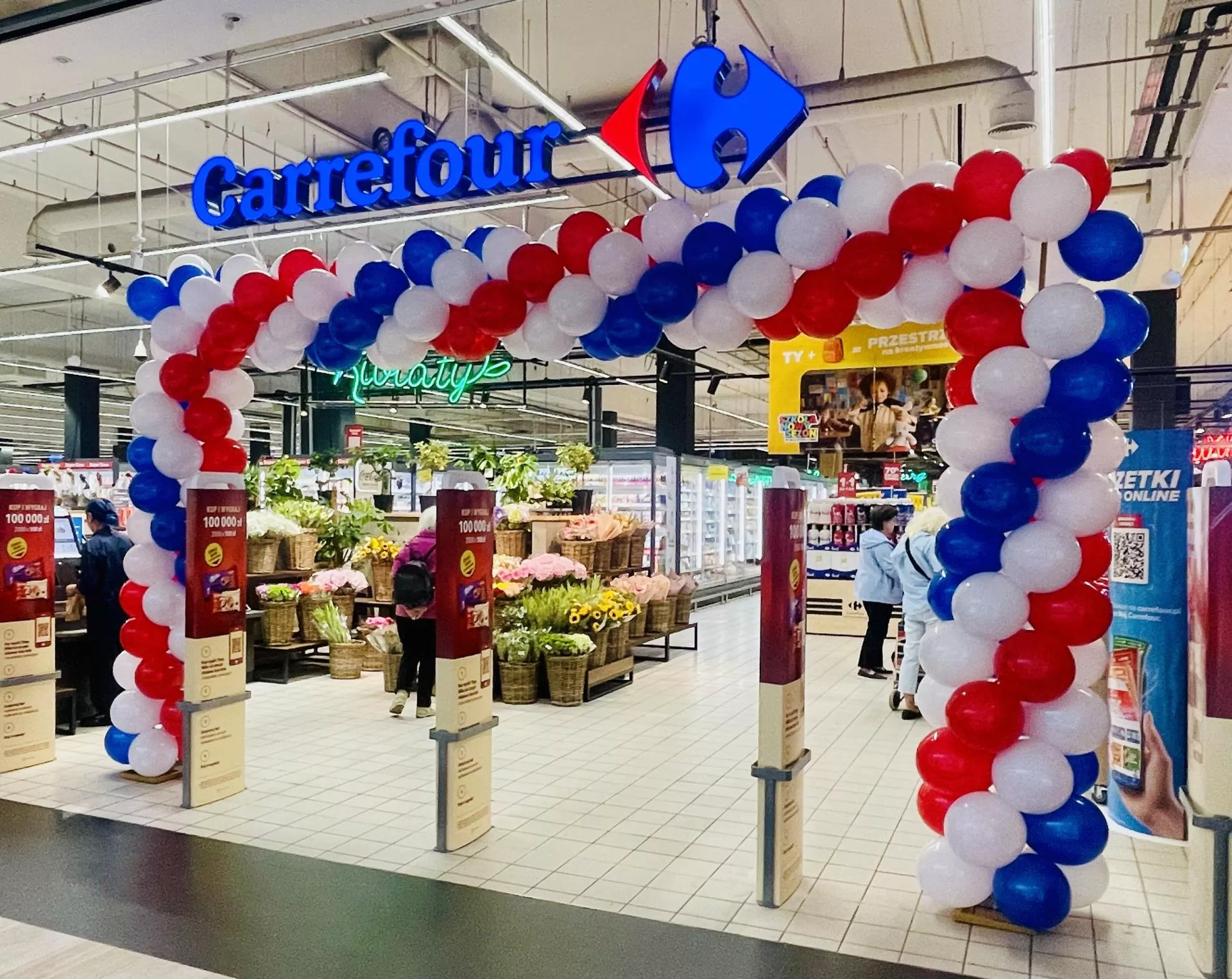 Carrefour zmniejsza flagowe sklepy. Koncept 2.0 oddaje miejsce Half Price i Ikea