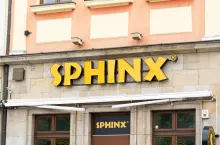 Sieć Sphinx zwiększa przychody ze sprzedaży (fot. Shutterstock).