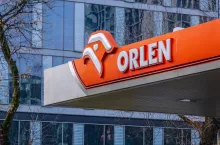 Orlen otworzył stację paliw w strategicznej lokalizacji przy Porcie Gdańsk. To placówka nr 4668<strong> </strong>w sieci koncernu (fot. Shutterstock)