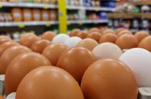 Rekordowa produkcja jaj w Polsce i trendy z zachodnich sieci handlowych napędzają zyski producentów i detalistów (fot. Shutterstock)