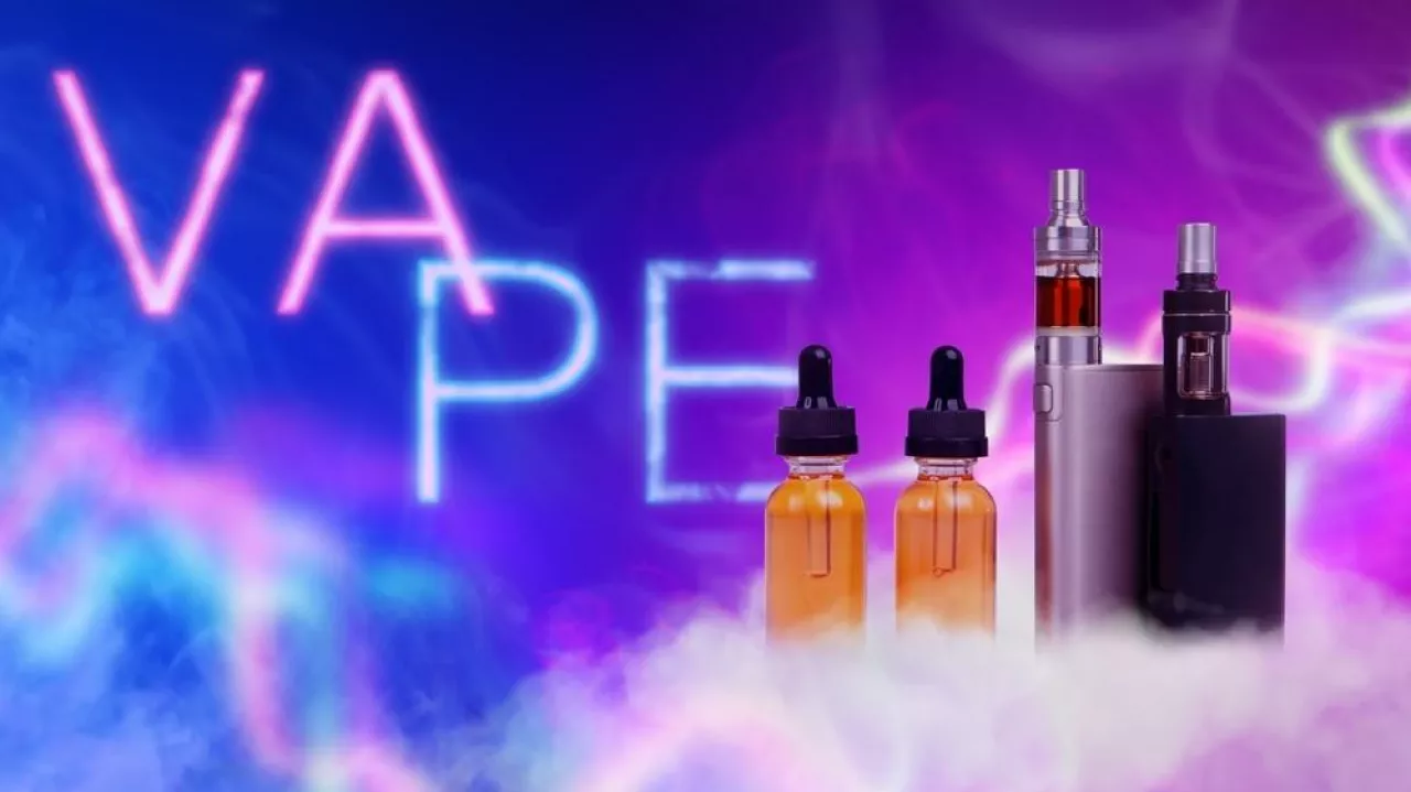 Branża vape i e-papierosów bije na alarm (fot. Shutterstock)