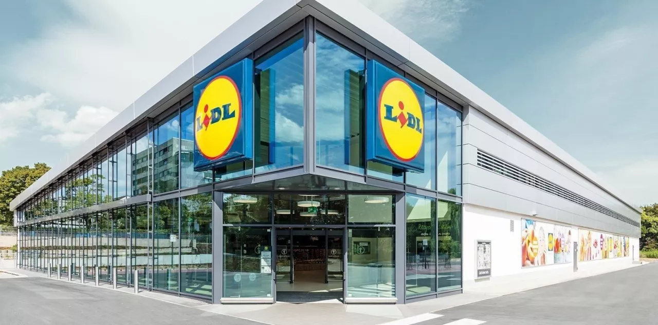 Lidl Polska podsumowuje zielone inwestycje w 2025 roku (fot. Lidl)