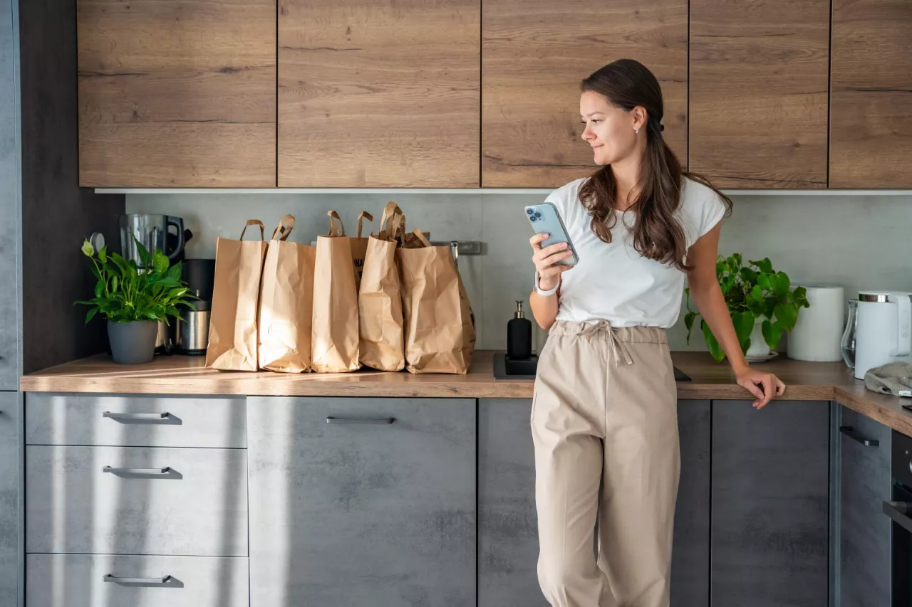 Od cukru i wody po skyr i awokado. Tak zmienił się koszyk Polaków (fot. Shutterstock)