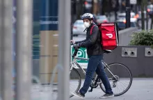 Właściciel Wolta przejmuje Instacart. Kolejne marki food delivery konsolidują się. fot. Adam Melnyk/Shutterstock).